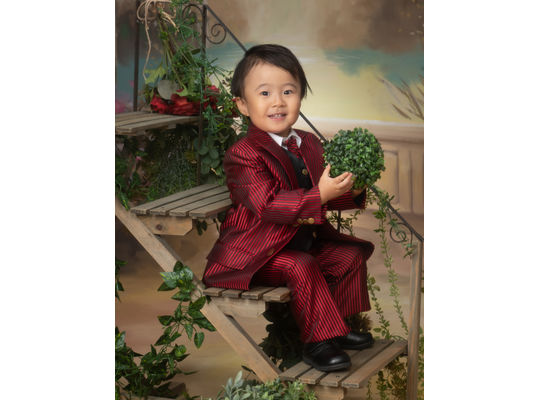 七五三でスーツを着て撮影