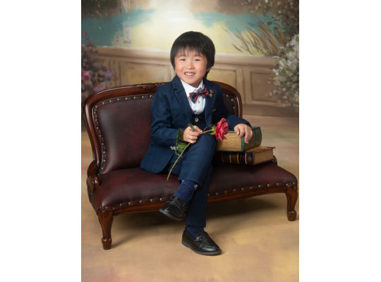 無料レンタルのスーツで撮影