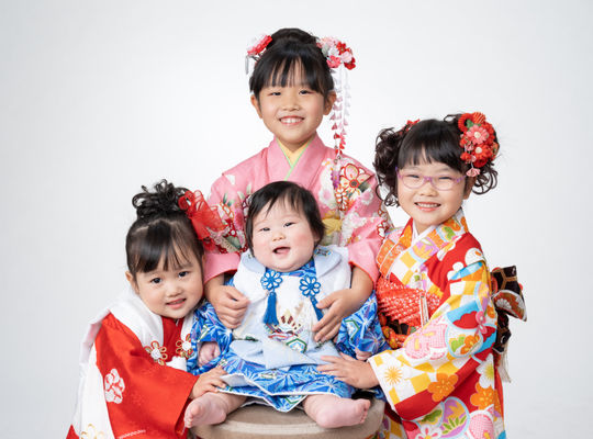 姉弟で仲良く七五三