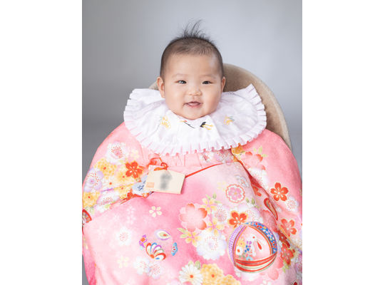 お宮参りで赤ちゃんのお一人撮影